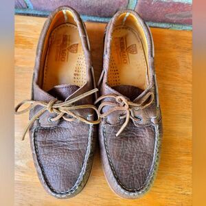 Sebago Docksides Leather loafers men's 10.5 Slip Resistant Non-Marking